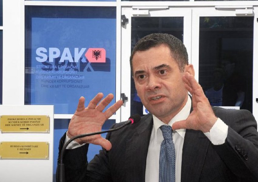 SPAK çon për ekspertim dy Lap-Top-e, telefona dhe USB-të e sekuestruara në shtëpitë e Ahmetajt