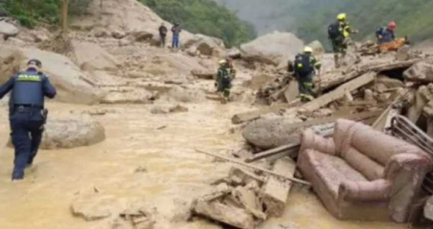 Përmbytje e rrëshqitje të dheut në Kolumbi