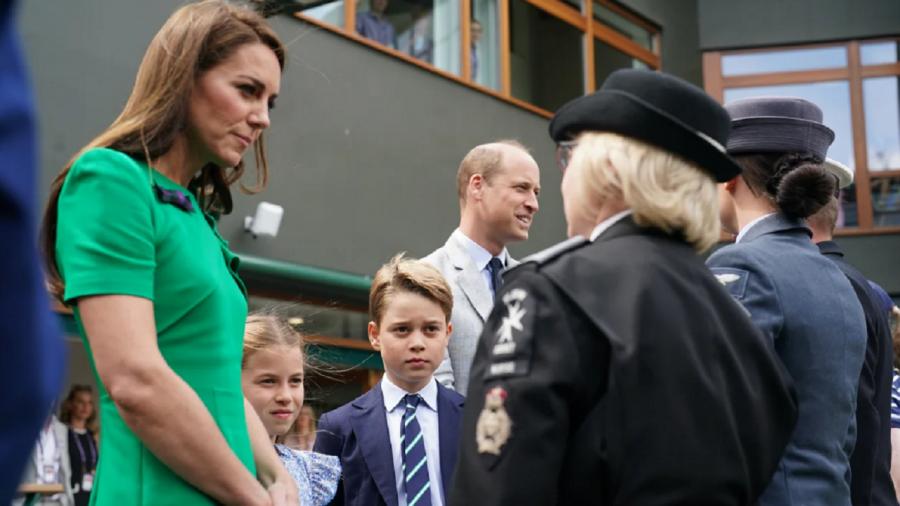 Thyhet 'tradita' e vendosur nga Kate Middleton në ditëlindjen e 10-të të djalit të saj, Princit George