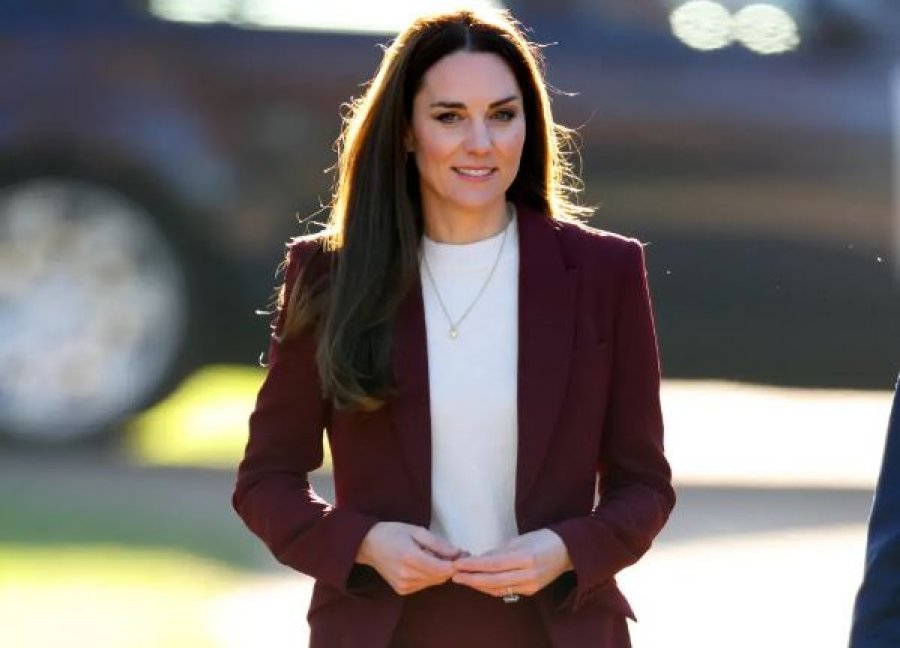 'Duket një grua e këndshme dhe e butë por…'/ Eksperti mbretëror zbulon anën e ‘errët’ të Kate Middleton