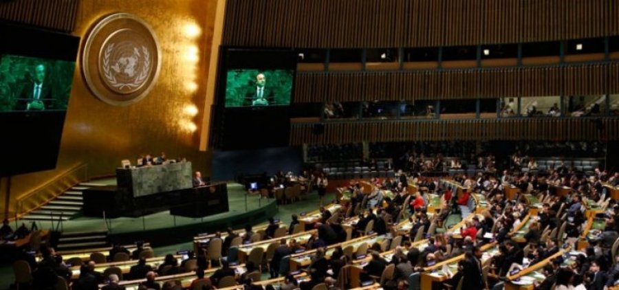 Asambleja e Përgjithshme e OKB-së rezolutë që dënon dhunën ndaj librave të shenjtë