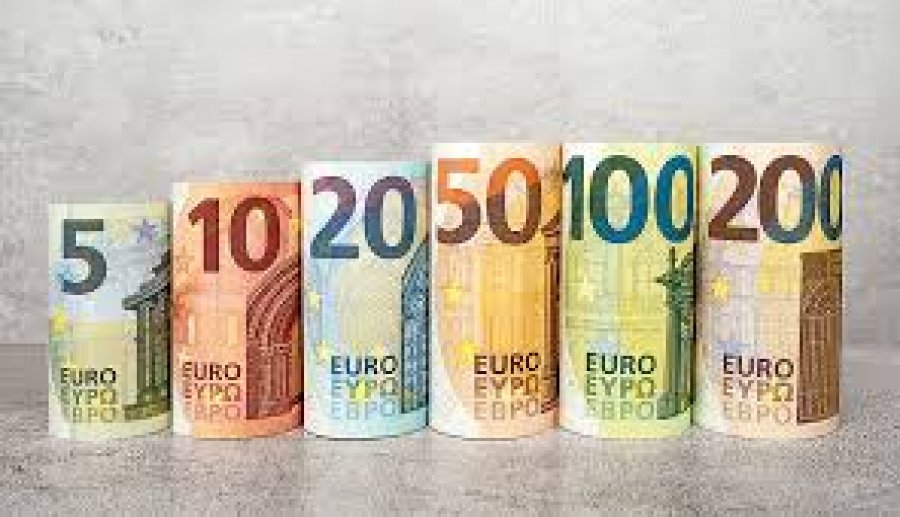 Bankat dalin në blerje dhe rrisin kërkesën, Euro rifiton terren ndaj Lekut