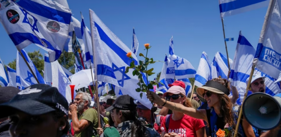 Vazhdojnë protestat në Izrael pas ndryshimeve në gjyqësor 