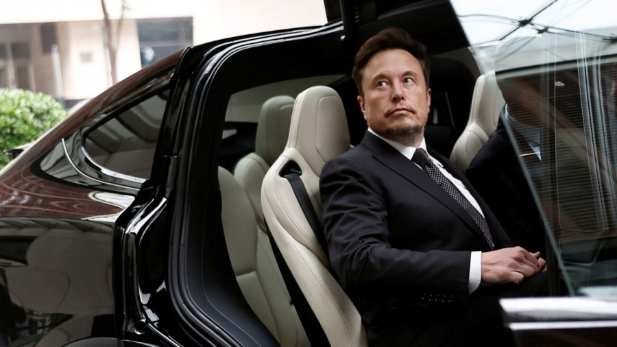 Elon Musk rimerr fronin, është sërish njeriu më i pasur në planet sipas Bloomberg