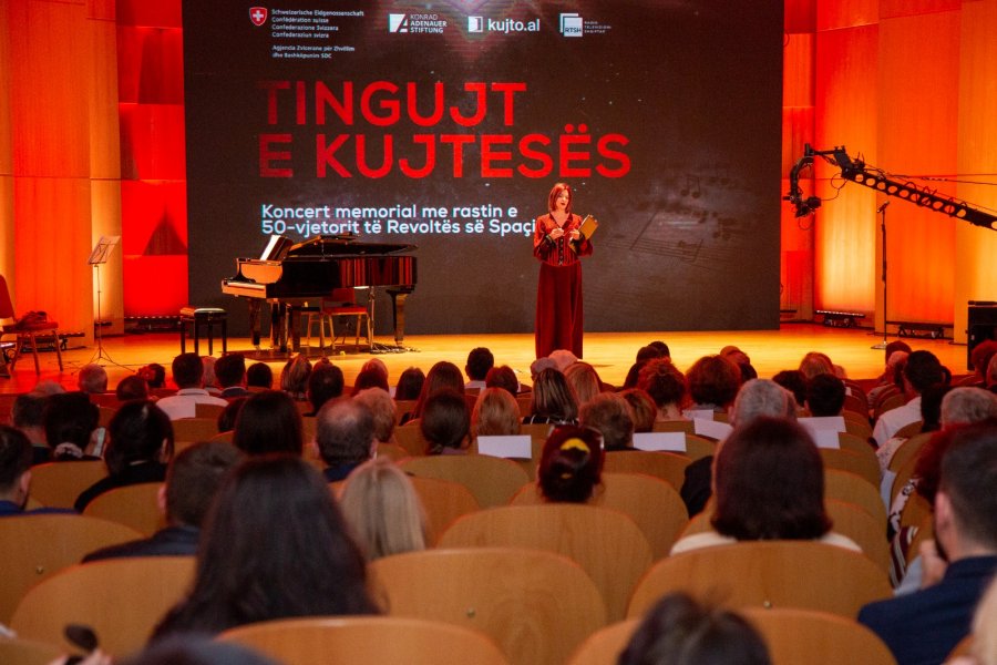 'Tingujt e kujtesës', koncert memorial për 50-vjetorin e Revoltës së Spaçit