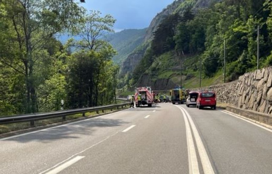Vdes shqiptari në Zvicër, u godit nga një makinë e cila kishte hyrë në korsinë e kundërt