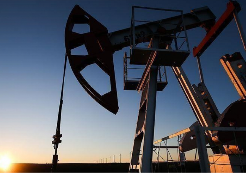 Krizë për naftë? Arabia Saudite do shkurtojë prodhimin me 1 milion fuçi në ditë në korrik