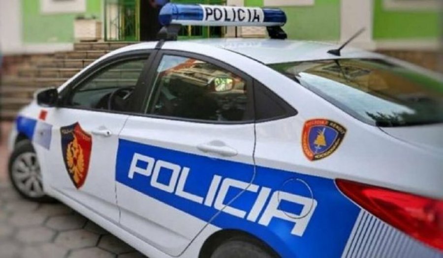 Shpërndante kokainë dhe iu gjet armë në banesë, arrestohet 45-vjeçari në Kamzë
