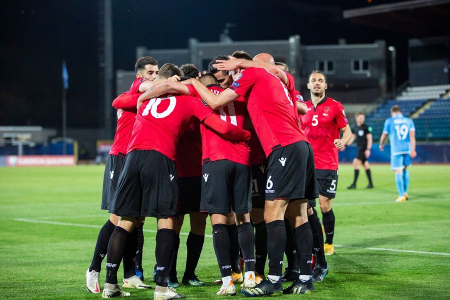 Futbollistët shqiptarë e mbyllin me klubet, gati për dy sfidat me Kombëtaren!