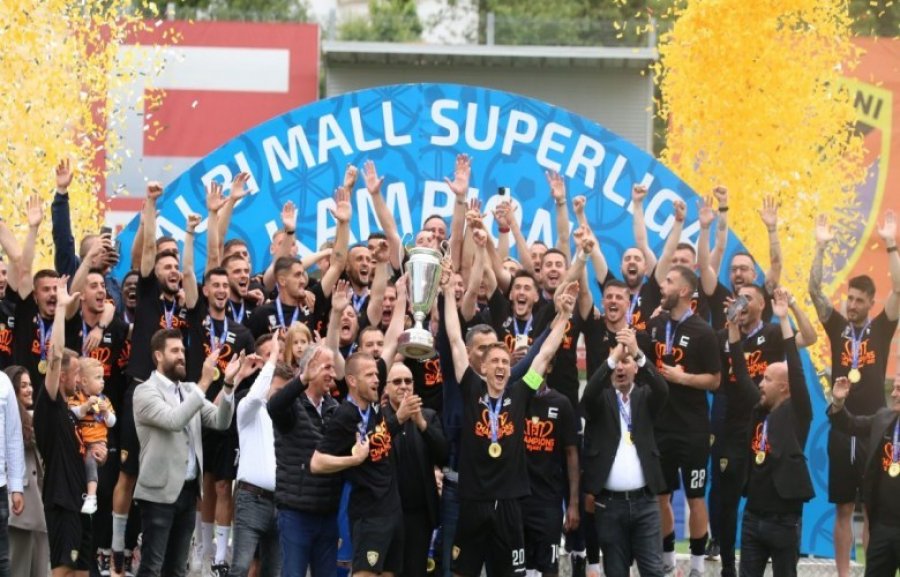 Presidenti i FIFA-së e uron FC Ballkanin për titullin e kampionit
