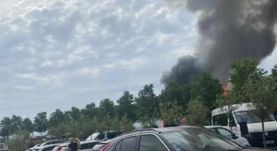 Zjarr në një fermë në Gjermani, raportohet për shumë të plagosur, mes tyre një zjarrfikës