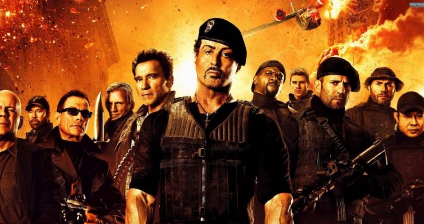 Sylvester Stallone bën bashkë shokët për “Mercenarët 4”