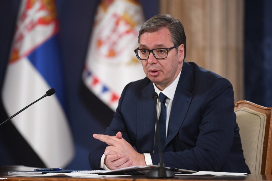 Serbi, Vuçiç premton zgjedhje të parakohshme në mes të protestave të fuqishme kundër sundimit të tij