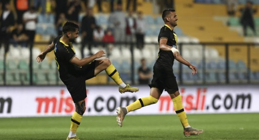 Istanbulspor arrin objektivin, skuadra e shqiptarëve siguron mbijetesën në elitën e futbollit turk