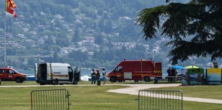 Mediat franceze: I dyshuari për sulm identifikohet si azilkërkues sirian