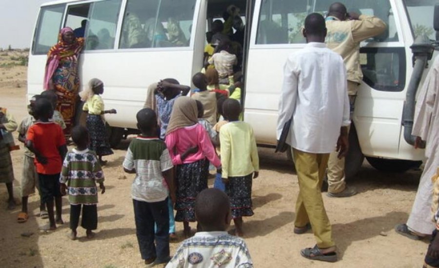 Shpëtohen 297 fëmijë të bllokuar në një jetimore në Sudan, humbin jetën 71 të tjerë