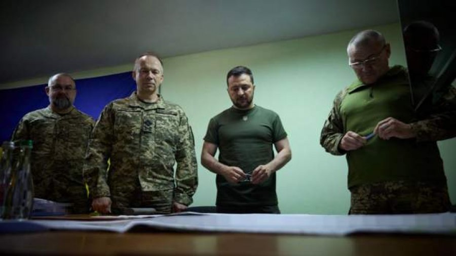 Luftimet e ashpra në Donetsk, Zelenskyy vlerëson arritjet e forcave të armatosura 