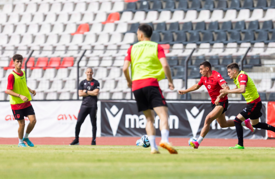VIDEO/ Kombëtarja zhvillon ndeshje kontrolli brenda grupit në ‘Elbasan Arena’