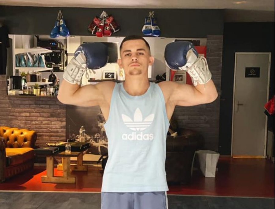 Ardit Boriçi rikthehet në ring, talenti shqiptar sfidon boksierin italian