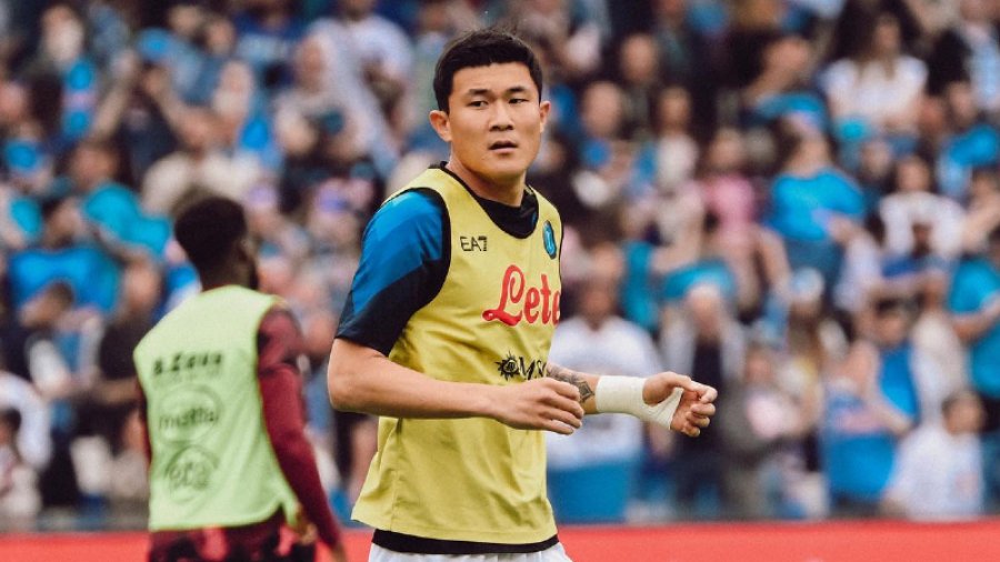 Kim Min-Jae drejt United, Napoli ka gati 5 emra për të zëvendësuar mbrojtësin