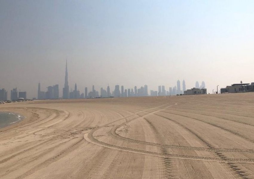 Pse një copë toke e zbrazët me rërë u shit për $34 milionë