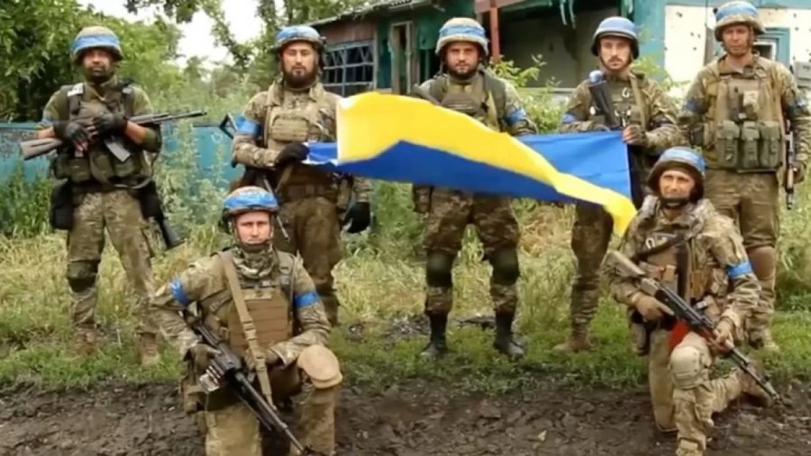 Ukraina thotë se ka rimarrë një fshat të katërt si pjesë e kundërofensive të saj kundër forcave ruse