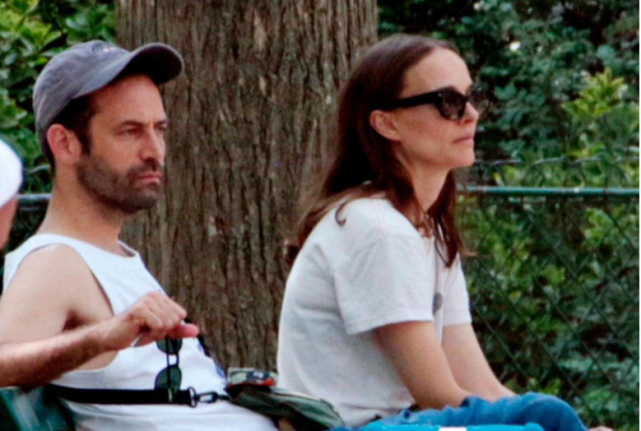 Pas aludimeve për tradhti, Natalie Portman fotografohet duke qarë pranë bashkëshortit