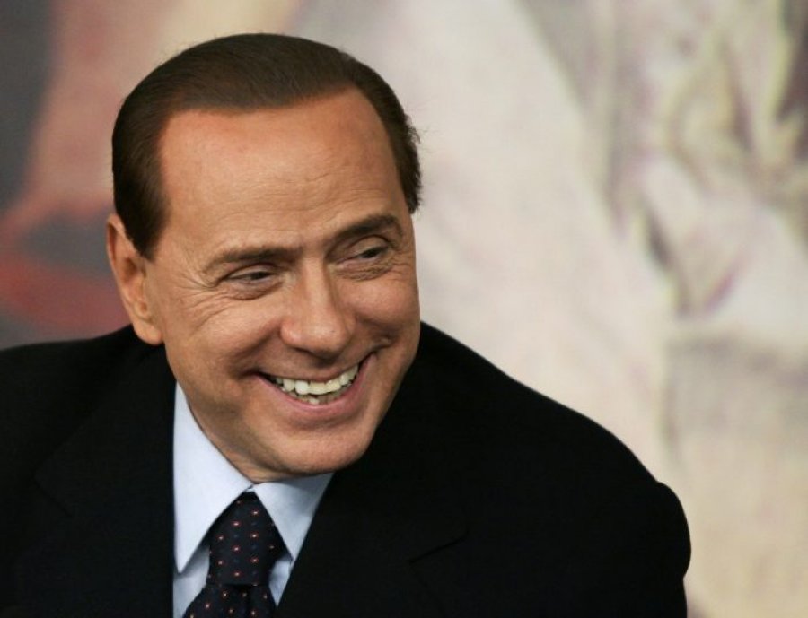 Ndarja nga jeta e ish-kryeministrit italian, Berlusconi, “Mediaset” ndërpret transmetimet