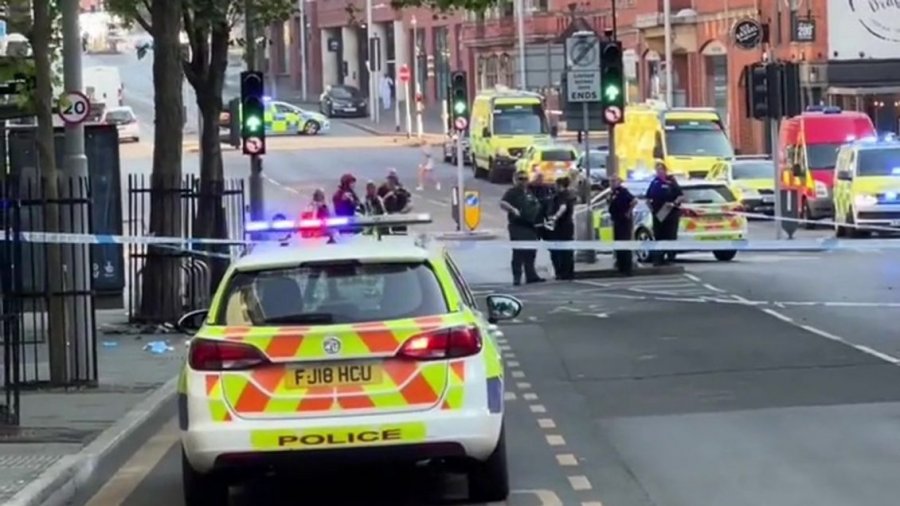 Nottingham në kaos? Policia raporton se bëhet fjalë për një 'incident të madh'