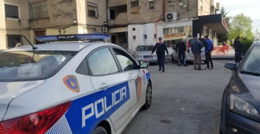 Dhunoi 70-vjeçaren, e reja në Tiranë në telashe me policinë, procedohet