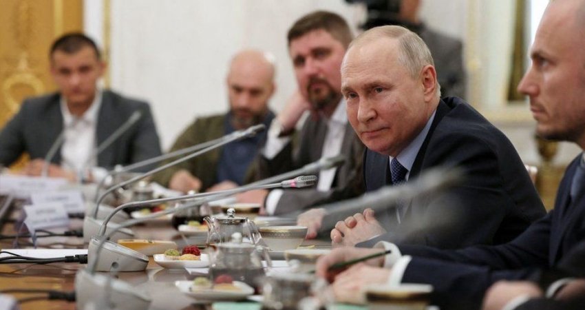 Putini pretendon se kundërofensiva e Ukrainës po dështon