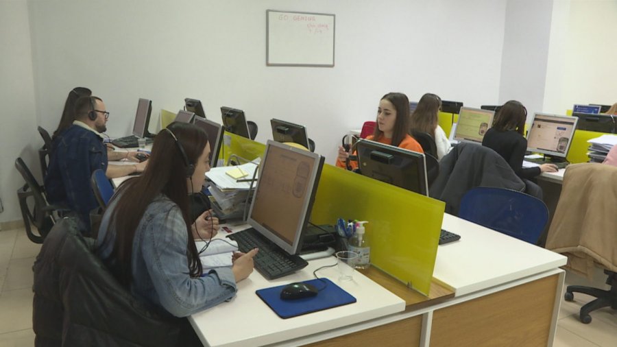 Shqiptarët të pestët në botë për stresin në punë