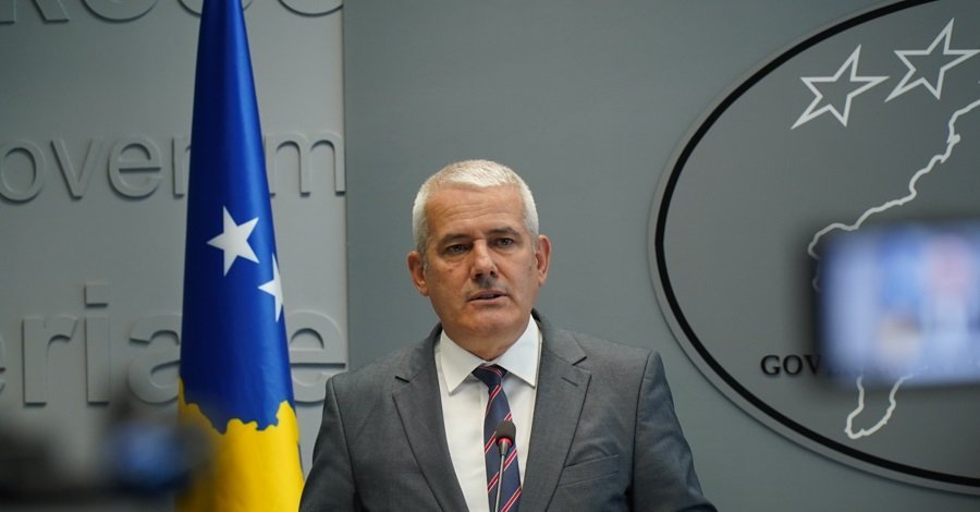 Rrëmbimi i 3 policëve të Kosovës nga Serbia, Sveçla kërkon ndërhyrjen e ndërkombëtarëve