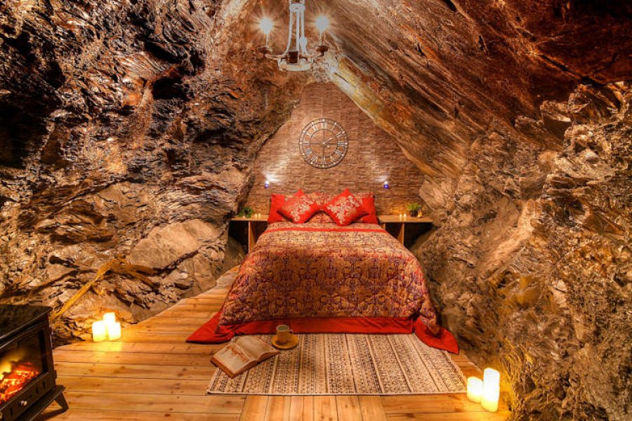 Hoteli më i thellë në botë ju bën të flini 419 metra nën tokë