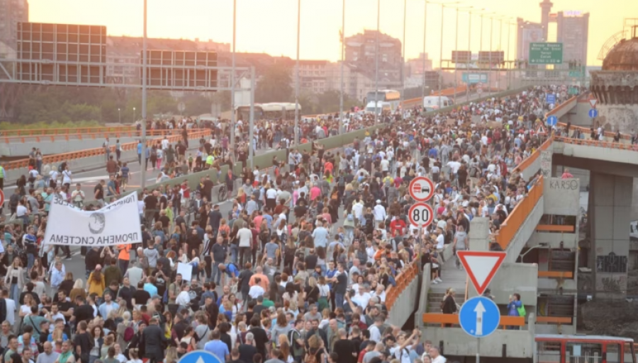 Paralajmërohet radikalizimi i protestave në Serbi 