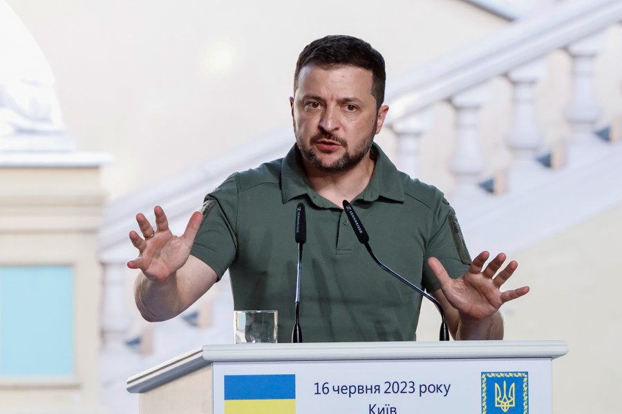 Zelenskyy: Ukraina nuk ka humbur asnjë nga pozicionet e mbajtura, vetëm ka fituar të reja