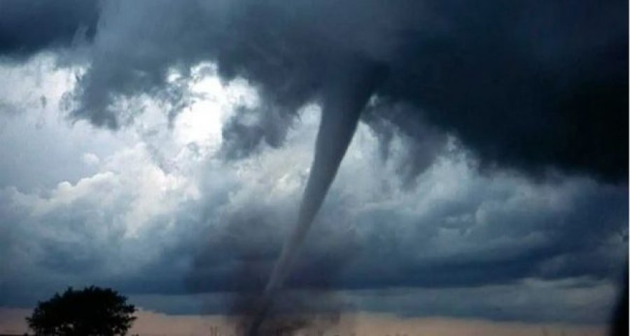 Tornado godet qendrën e Misisipit, duke vrarë të paktën 1 person e pagosur mbi 20 të tjerë