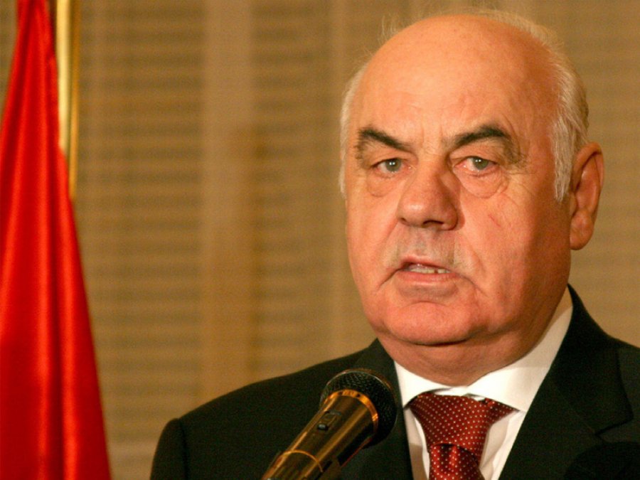 Moisiu kritika qëndrimit të qeverisë shqiptare për Kosovën. Ironizon edhe Borrell e Lajçak