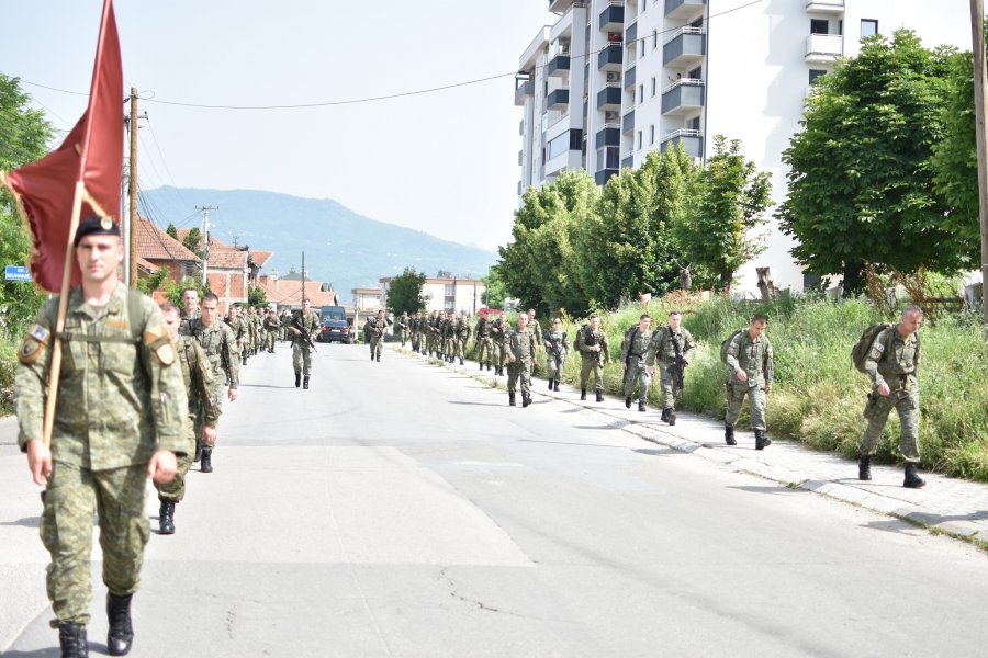 Marshimi rutinë i forcave të Kosovës në Mitrovicë alarmon serbët, reagon Borrell