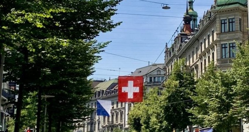 Dy komuna zvicerane miratuan pagën minimale