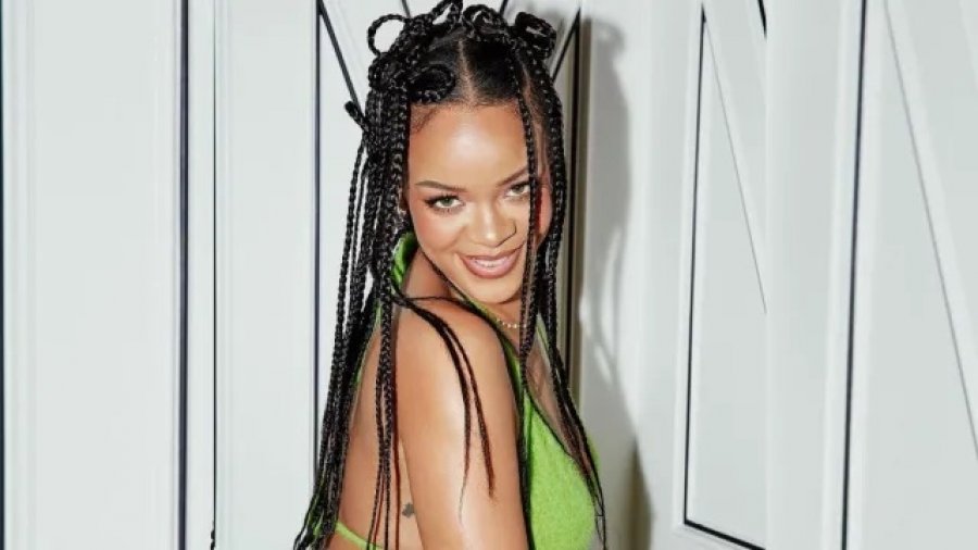Rihanna jep dorëheqjen si CEO i 'Savage X Fenty'