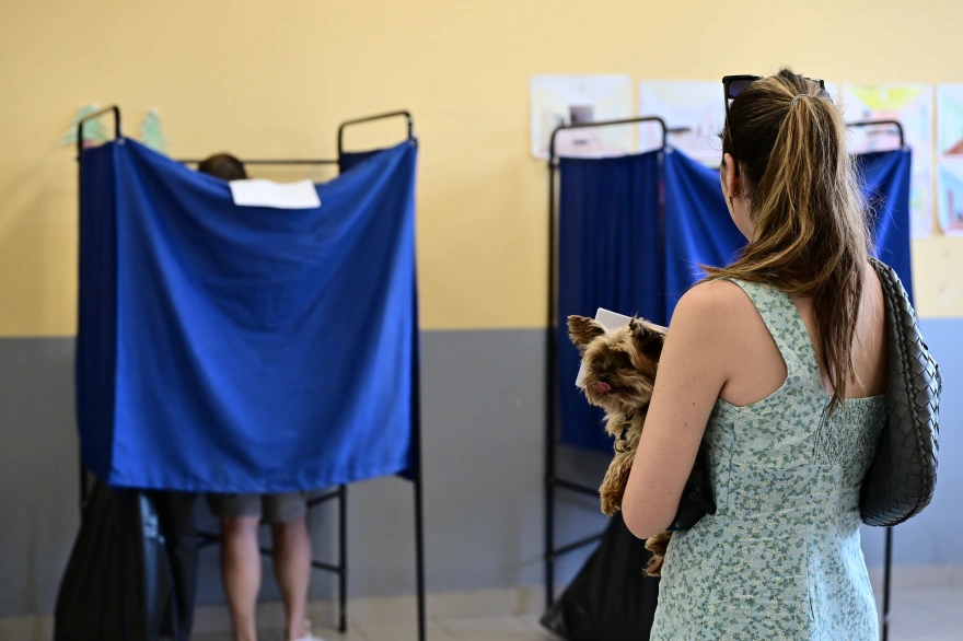 Greqia sërish para kutive të votimit 
