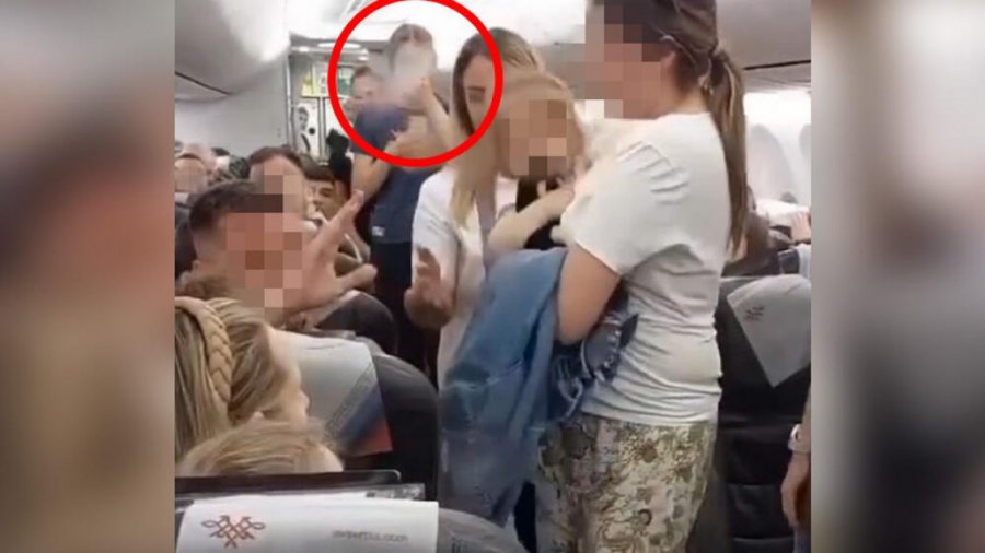 Situatë kaotike brenda aeroplanit të 'Air Serbia', pasagjerja refuzon të vendosë rripin e sigurisë