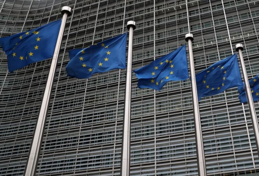 Bashkimi Evropian paralajmëron shpalljen e masave ndëshkuese kundër Kosovës