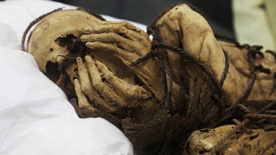 Peru, arkeologët zbulojnë një mumje 3 000-vjeçare
