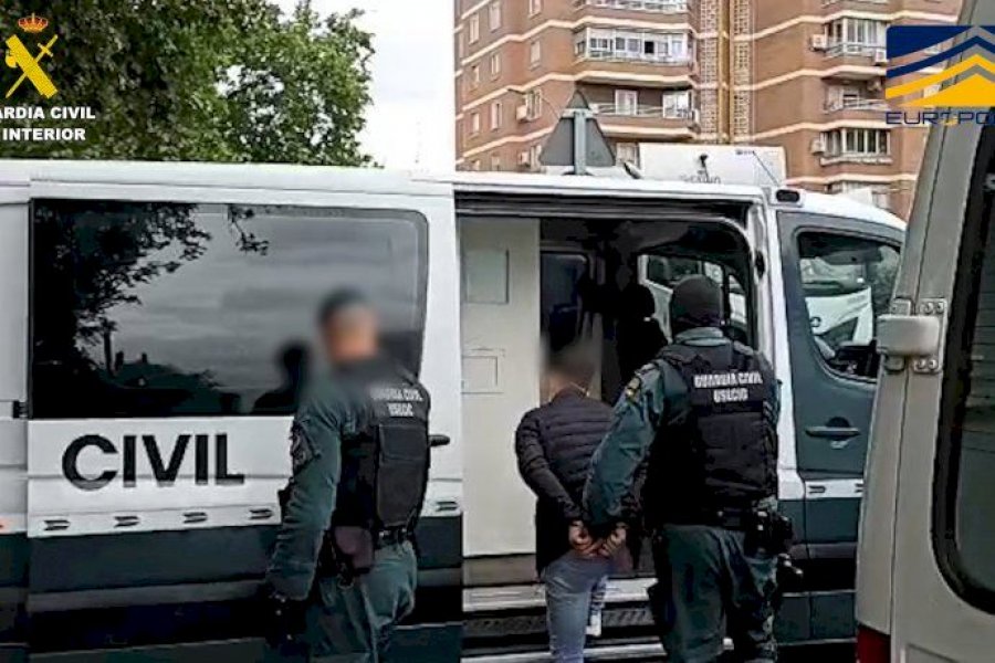 Kapet duke transportuar marijuanë, pranga 22-vjeçarit shqiptar në Spanjë, ja çfarë u gjet në makinë