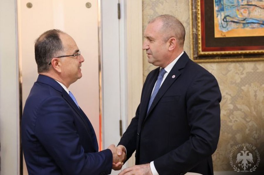 Begaj takohet me homologun bullgar Radev dhe me ministrin e Jashtëm të Turqisë, Fidan