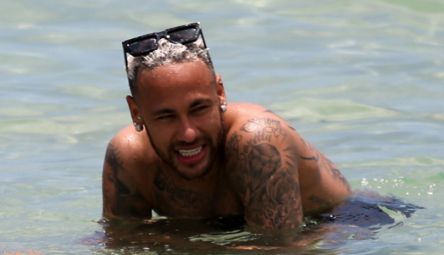 Gjobitet me 1 milionë euro Neymar, ndërtoi një liqen artificial në vilë