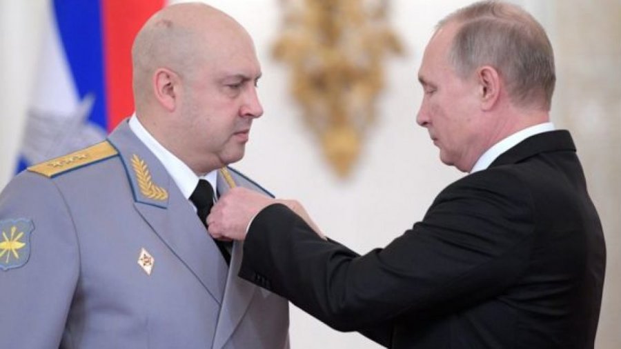 Kremlini refuzon t’u përgjigjet pyetjeve në lidhje me 'zhdukjen e gjeneralit Surovikin'