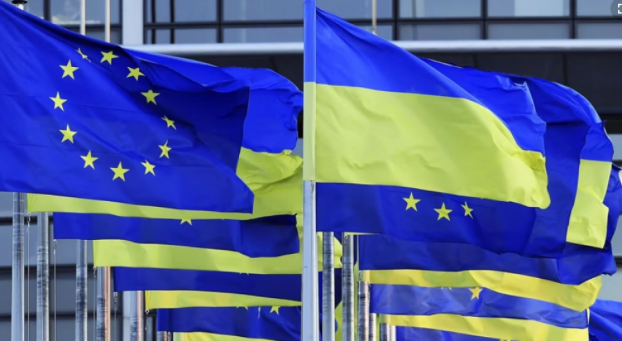 BE zgjidh 'qesen', vendos paketë shtesë fondesh për Kievin